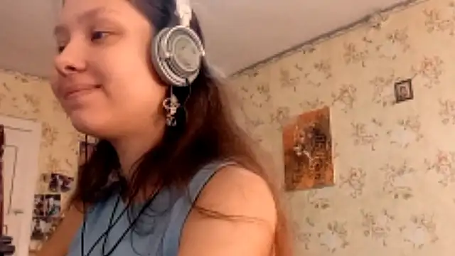 Snapshot of QutieDaSweet chatting on September 16, 2025, 7:20 am QutieDaSweet online show from September 16, 2025, 7:20 am