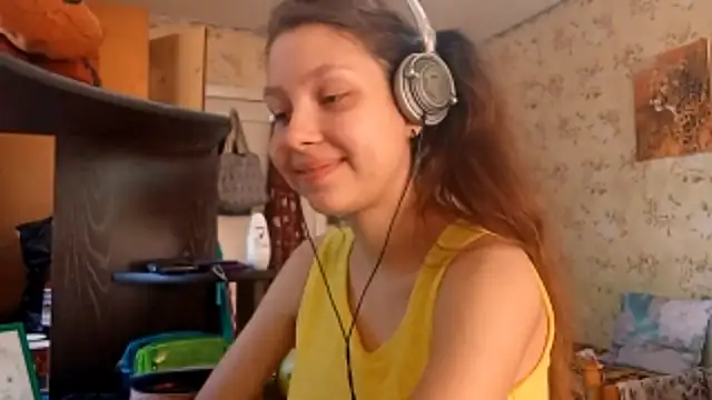 Snapshot of QutieDaSweet chatting on September 26, 2025, 7:12 am QutieDaSweet online show from September 26, 2025, 7:12 am