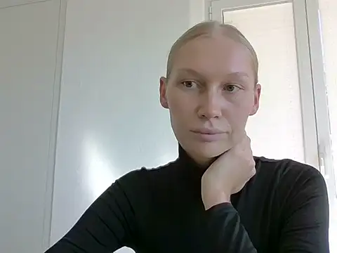 Snapshot of Nirveth chatting on October 7, 2025, 12:02 pm Nirveth online show from October 7, 2025, 12:02 pm