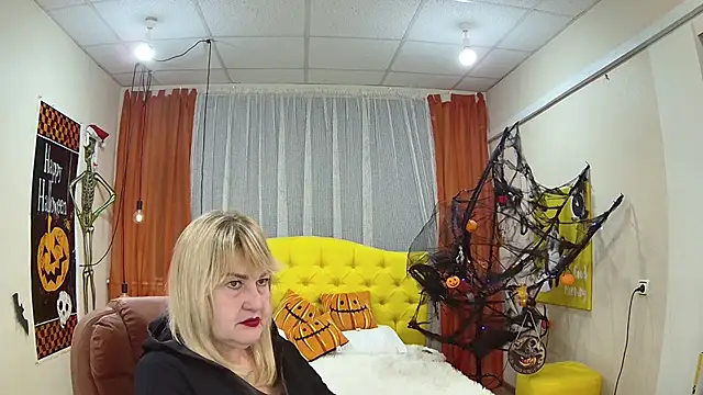 EmmaEllison online show from October 17, 2025, 6:16 am