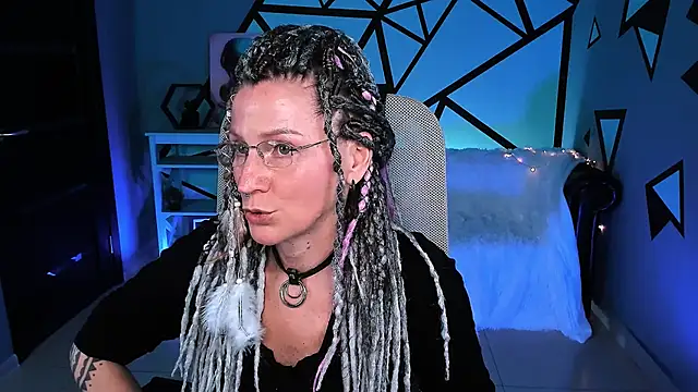 Snapshot of UmaSpace chatting on September 25, 2025, 1:59 pm UmaSpace online show from September 25, 2025, 1:59 pm