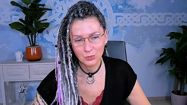 Snapshot of UmaSpace chatting on October 5, 2025, 5:06 am UmaSpace online show from October 5, 2025, 5:06 am