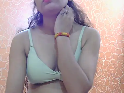 Snapshot of soniya_babby chatting on October 12, 2025, 4:33 am soniya babby online show from October 12, 2025, 4:33 am