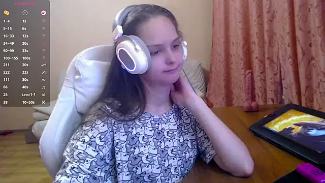 Snapshot of SharybbFace chatting on October 23, 2025, 3:22 pm SharybbFace online show from October 23, 2025, 3:22 pm