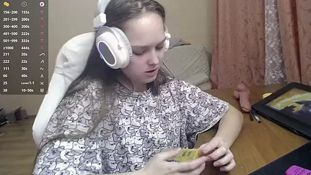 Snapshot of SharybbFace chatting on October 24, 2025, 3:08 pm SharybbFace online show from October 24, 2025, 3:08 pm