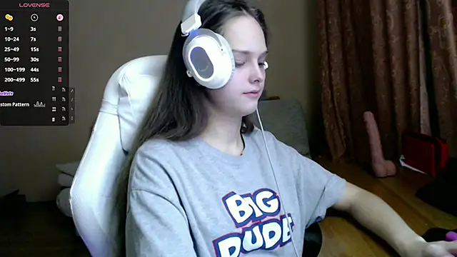 Snapshot of SharybbFace chatting on October 26, 2025, 3:18 pm SharybbFace online show from October 26, 2025, 3:18 pm