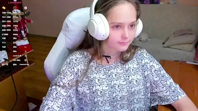 Snapshot of SharybbFace chatting on November 12, 2025, 3:12 pm SharybbFace online show from November 12, 2025, 3:12 pm