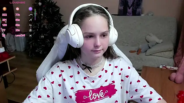 Snapshot of SharybbFace chatting on November 18, 2025, 3:16 pm SharybbFace online show from November 18, 2025, 3:16 pm