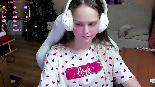 Snapshot of SharybbFace chatting on November 19, 2025, 4:07 pm SharybbFace online show from November 19, 2025, 4:07 pm