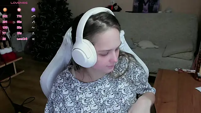 Snapshot of SharybbFace chatting on November 23, 2025, 3:12 pm SharybbFace online show from November 23, 2025, 3:12 pm