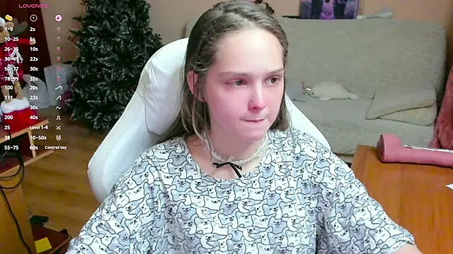 Snapshot of SharybbFace chatting on November 25, 2025, 3:01 pm SharybbFace online show from November 25, 2025, 3:01 pm