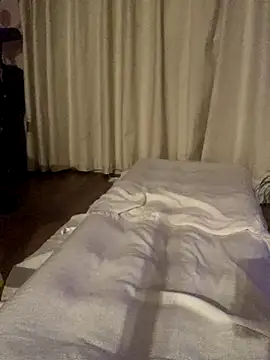 Snapshot of Mia_Winters chatting on November 28, 2025, 5:26 pm Mia Winters online show from November 28, 2025, 5:26 pm