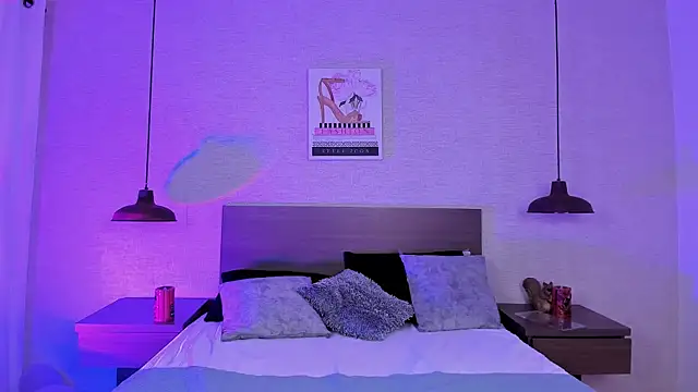 Snapshot of cloehill_ chatting on November 11, 2025, 1:33 pm cloehill online show from November 11, 2025, 1:33 pm