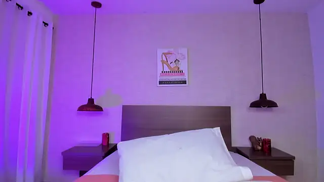 Snapshot of cloehill_ chatting on December 14, 2025, 11:37 am cloehill online show from December 14, 2025, 11:37 am