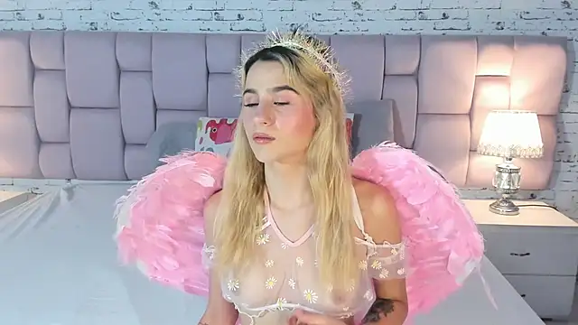 Snapshot of ChloeLaurentt chatting on October 24, 2025, 5:26 am ChloeLaurentt online show from October 24, 2025, 5:26 am