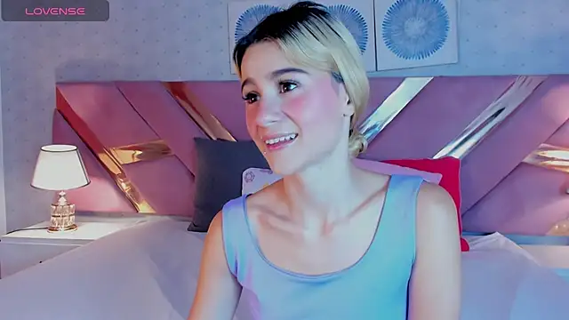 Snapshot of ChloeLaurentt chatting on November 12, 2025, 1:22 pm ChloeLaurentt online show from November 12, 2025, 1:22 pm