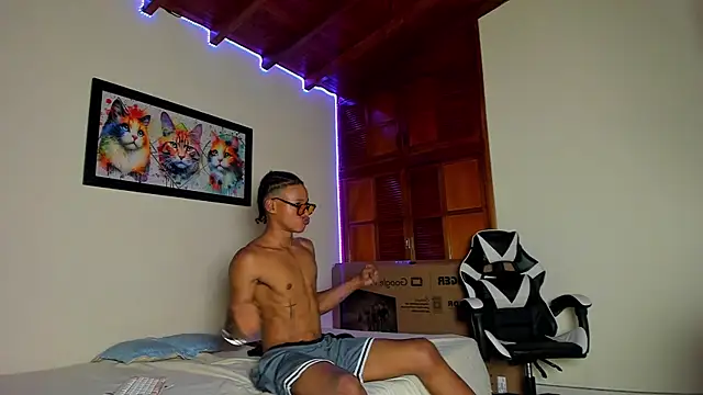 Snapshot of jordan_mm420 chatting on November 15, 2025, 11:43 pm jordan mm420 online show from November 15, 2025, 11:43 pm