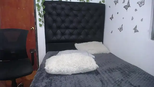 isabel 09 online show from October 28, 2025, 3:36 pm