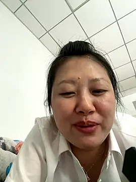 Snapshot of feifei1234 chatting on October 17, 2025, 4:37 am feifei1234 online show from October 17, 2025, 4:37 am