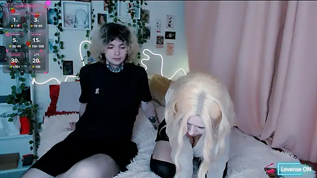 meow on da cam online show from November 3, 2025, 9:27 pm