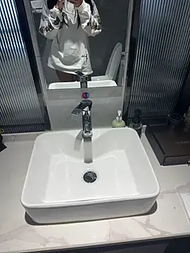 Snapshot of xiaobaimao6 chatting on October 31, 2025, 6:47 am xiaobaimao6 online show from October 31, 2025, 6:47 am