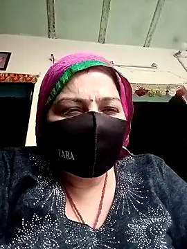 Love-890 online show from November 15, 2025, 11:29 am