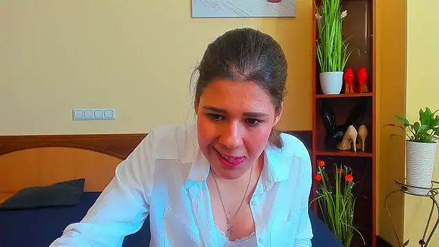 Joannia online show from September 22, 2025, 7:54 am