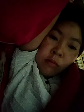 Snapshot of Siathong chatting on September 19, 2025, 10:21 pm Siathong online show from September 19, 2025, 10:21 pm