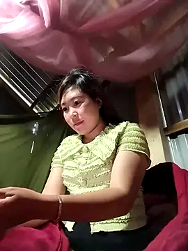 Snapshot of Siathong chatting on October 7, 2025, 11:24 pm Siathong online show from October 7, 2025, 11:24 pm