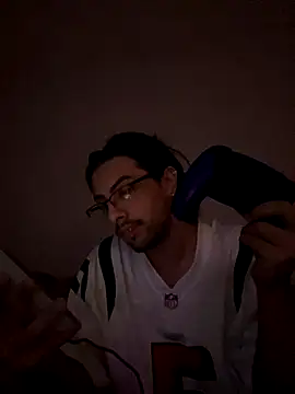 Snapshot of daddycreampies chatting on November 18, 2025, 12:16 am daddycreampies online show from November 18, 2025, 12:16 am