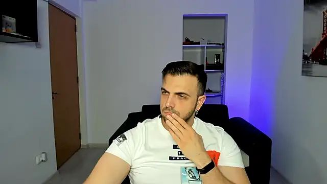 Snapshot of Jace_Thorne chatting on October 22, 2025, 3:34 pm Jace Thorne online show from October 22, 2025, 3:34 pm