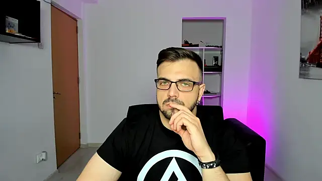 Snapshot of Jace_Thorne chatting on November 1, 2025, 5:15 pm Jace Thorne online show from November 1, 2025, 5:15 pm