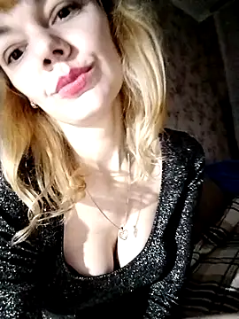 Snapshot of AliceSwan1122 chatting on October 21, 2025, 10:21 pm AliceSwan1122 online show from October 21, 2025, 10:21 pm