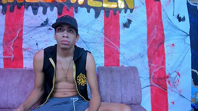 Juicy Creww online show from October 21, 2025, 8:59 am