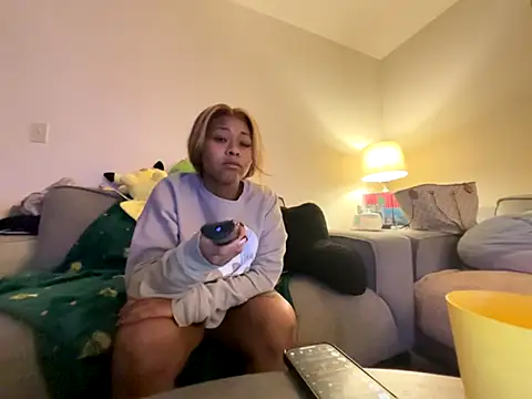 GoddessFatPuss online show from October 27, 2025, 7:34 am