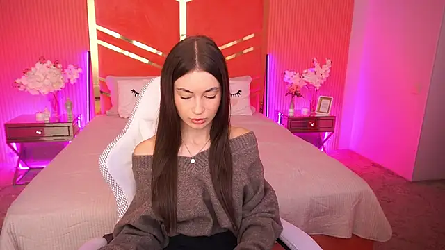 CherryyLulu online show from November 24, 2025, 8:14 am