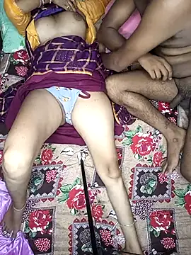 Romantic couple89 online show from September 24, 2025, 4:43 pm