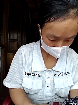 Snapshot of lily-00 chatting on September 18, 2025, 2:02 am lily-00 online show from September 18, 2025, 2:02 am