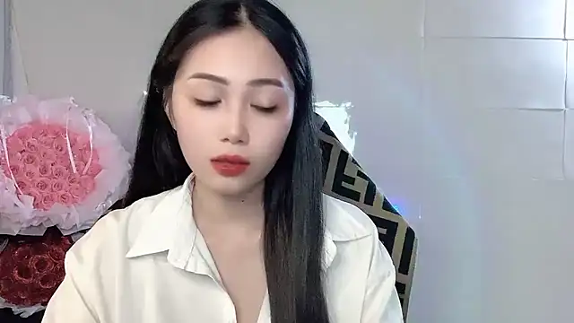 Snapshot of Lyly4757 chatting on October 28, 2025, 9:35 am Lyly4757 online show from October 28, 2025, 9:35 am