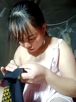 Snapshot of emilyzz chatting on November 13, 2025, 3:05 am emilyzz online show from November 13, 2025, 3:05 am