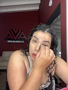 Snapshot of krisstenSantos chatting on October 4, 2025, 11:08 am krisstenSantos online show from October 4, 2025, 11:08 am