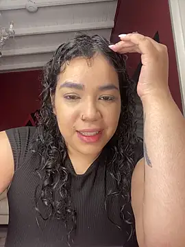 Snapshot of krisstenSantos chatting on October 11, 2025, 12:04 pm krisstenSantos online show from October 11, 2025, 12:04 pm