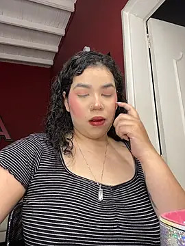 Snapshot of krisstenSantos chatting on October 20, 2025, 12:16 pm krisstenSantos online show from October 20, 2025, 12:16 pm