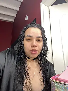 Snapshot of krisstenSantos chatting on October 21, 2025, 12:17 pm krisstenSantos online show from October 21, 2025, 12:17 pm