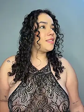 Snapshot of krisstenSantos chatting on November 29, 2025, 3:04 pm krisstenSantos online show from November 29, 2025, 3:04 pm