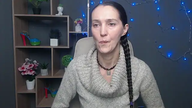 TayaFinch online show from November 5, 2025, 1:00 pm