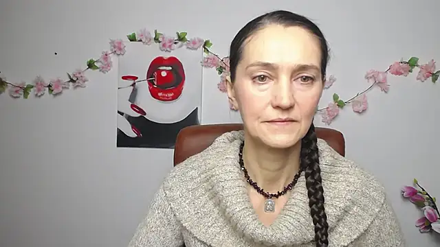 TayaFinch online show from November 8, 2025, 1:22 pm