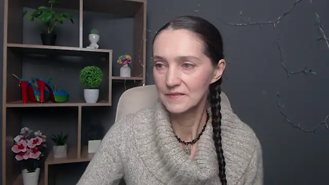 TayaFinch online show from November 9, 2025, 1:20 pm