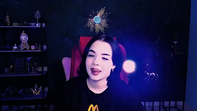 Snapshot of leslierowe_ chatting on September 23, 2025, 8:34 pm leslierowe online show from September 23, 2025, 8:34 pm