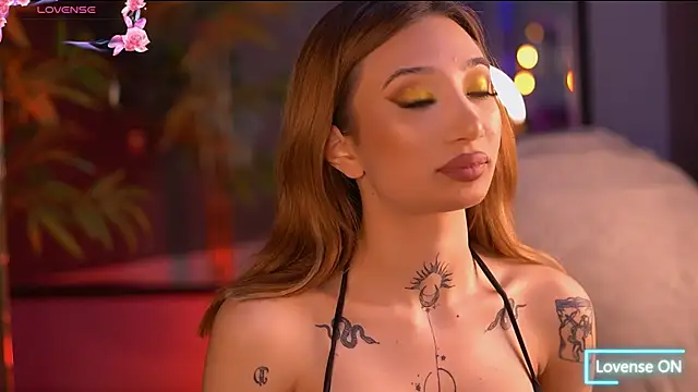 SiennaJayden online show from November 3, 2025, 6:09 pm